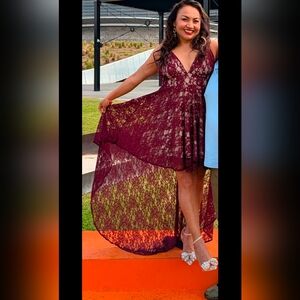 Elegant Burgundy Lace Mini Dress